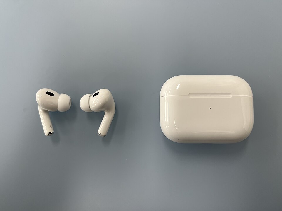 Apple AirPods Pro (2nd Gen, USB-C)