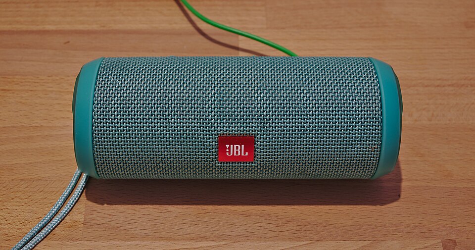 JBL Flip 6 Portable Bluetooth Speaker